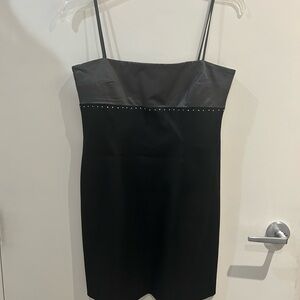 Gorgeous LAUNDRY cocktail satin dress